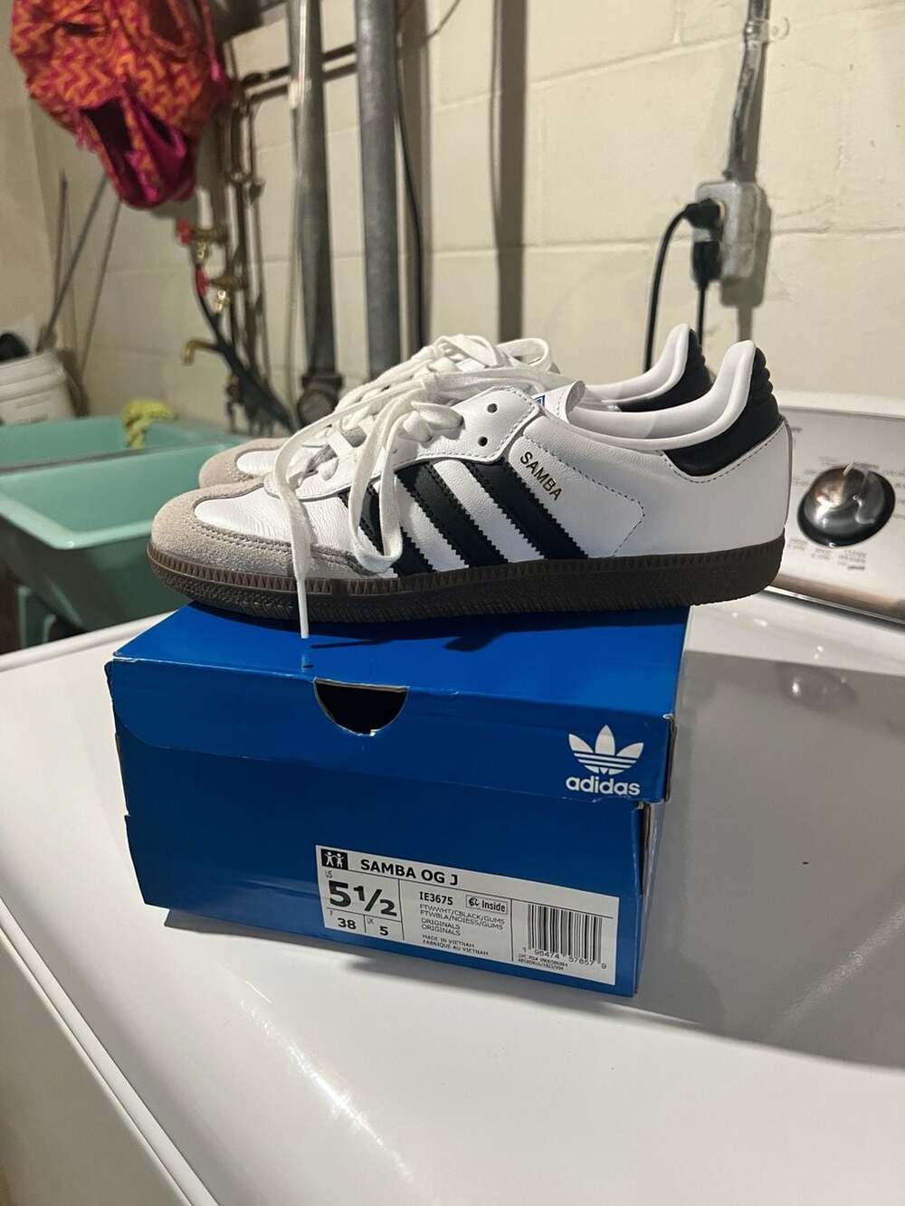 adidas Samba OG J Cloud White Core Black Gum  Size 5.5Y
